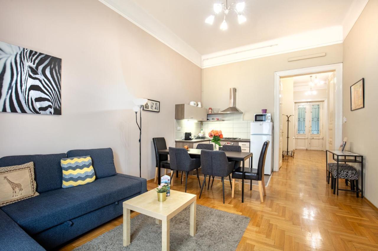 Orangehomes Kalvin Sq 2 Bedroom Apartment Budapeşte Dış mekan fotoğraf